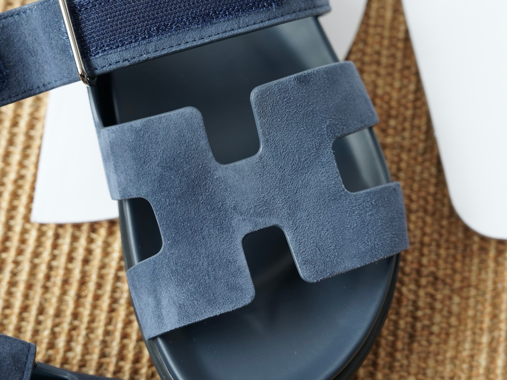 Сандалии из натуральной кожи и замши