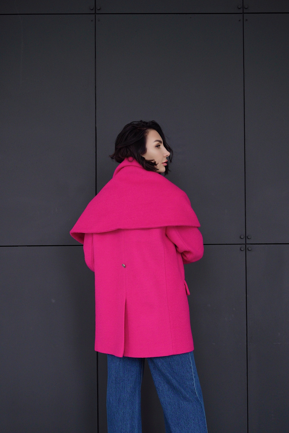 Пальто-пижак с оригинальным шарфом