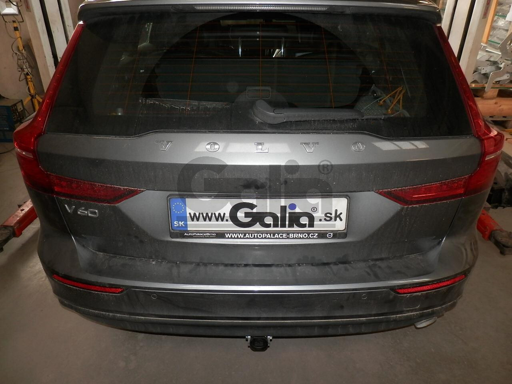 Фаркоп оцинкованный Galia V089C для VOLVO V60, S60 2018-(паспорт и сертификат в комплекте)(без электрики)