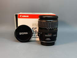 Canon EF 28-135mm 3.5-5.6 IS USM