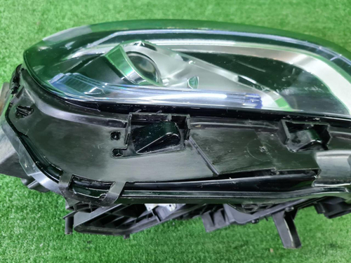 Фара правая Mercedes GLB X247 (2019-2023) LED