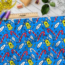 Ткань флис рождественские леденцы и жёлтые колокольчики