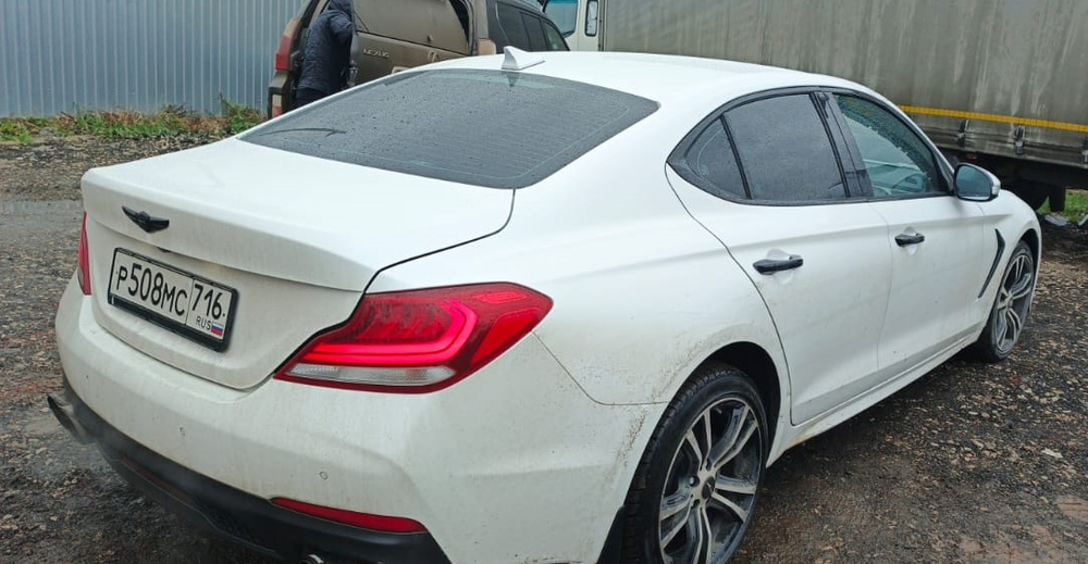 Genesis G70 Advance + GACS 2.0 T-GDI (197 hp) 8AT 4WD