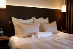 Постельное белье семейное Von der Thannen Twist white&beige