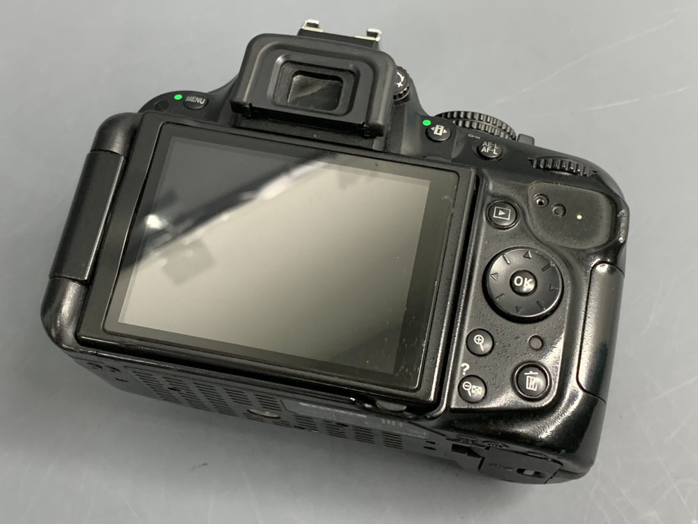 Nikon D5200 76.000 кадров