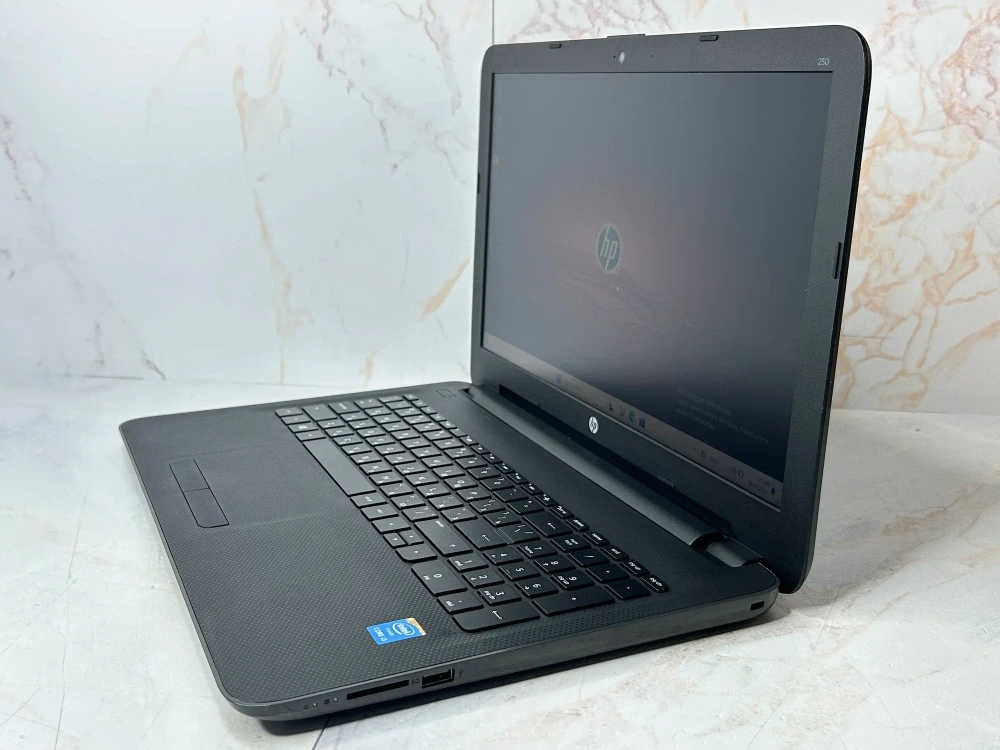 Ноутбук HP 250 G4. Производитель CPU: Intel, Линейка CPU: Core i3, CPU: i3-5005U, RAM: 4Gb, GPU: Intel HD, Диагональ: 15.6", Разрешение: 1366*768, Тип экрана: SVA, OS: DOS, Цвет: Черный, BackLight: -, Состояние: B1