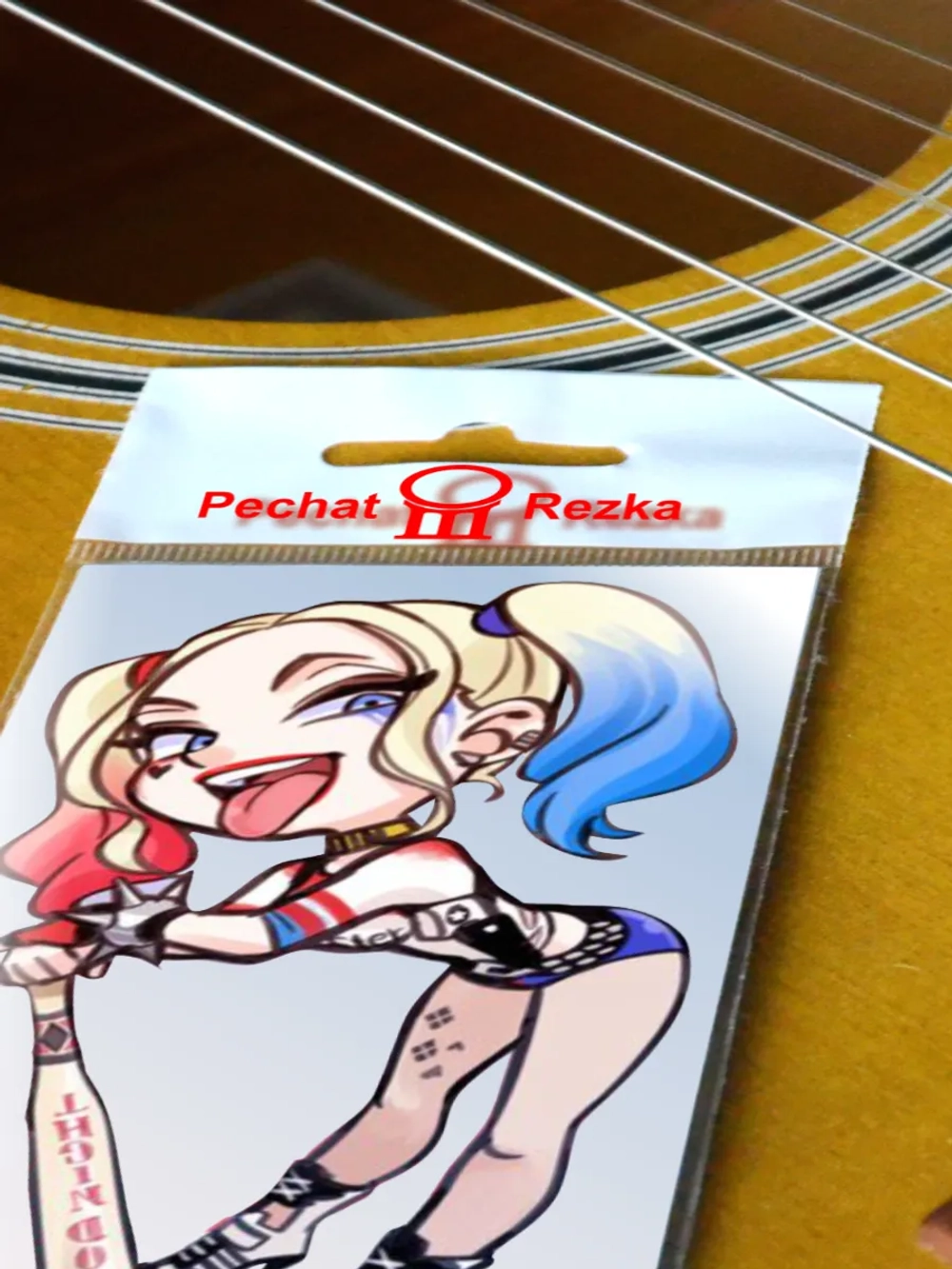 Стикер - Крейзи девушка с битой