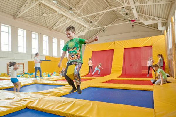 Батутные центры Санкт-Петербурга. Список лучших Батутные центры Санкт-Петербурга. Список лучших