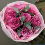 Букет пионовидных роз «Малиновый мусс»