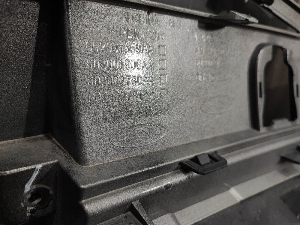 Бампер передний Omoda C5 22-нв Б/У Оригинал 602002155AADQJ