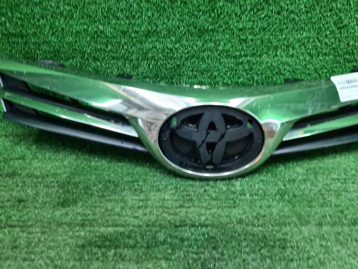 Решетка радиатора Toyota Corolla E160 (2015-2019)