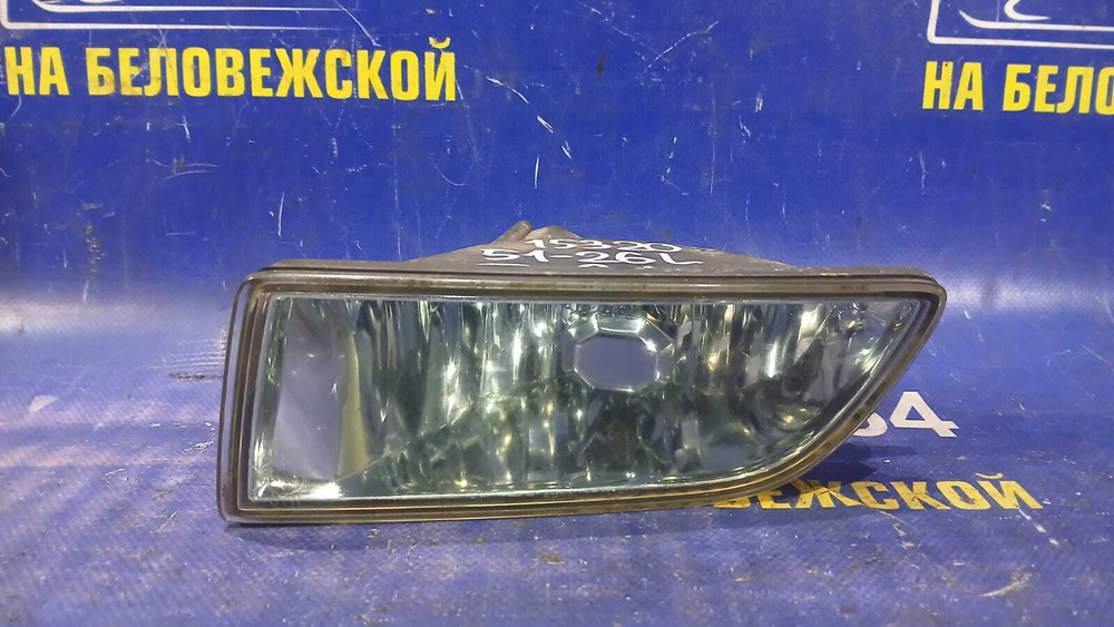 Туманка левая TOYOTA PROGRES 2001-2007
