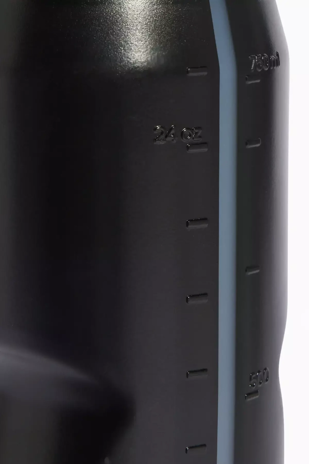 Бутылка для воды adidas Tiro