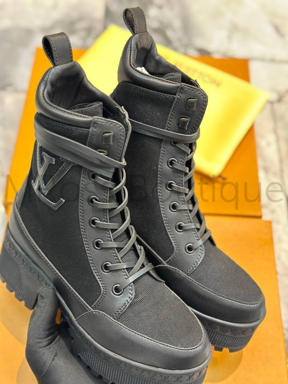 Louis Vuitton desert boot Laureate