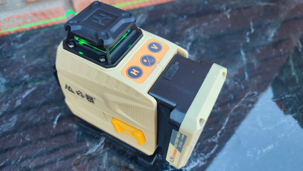 Лазерный уровень Feng Bao 4D 16L FB-216