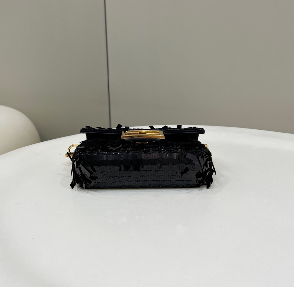 Fendi Baguette 19 cm