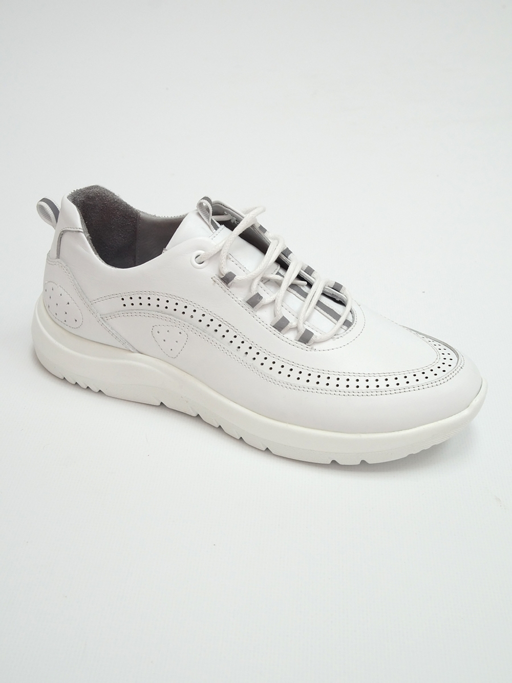 Кроссовки женские летние натуральная кожа