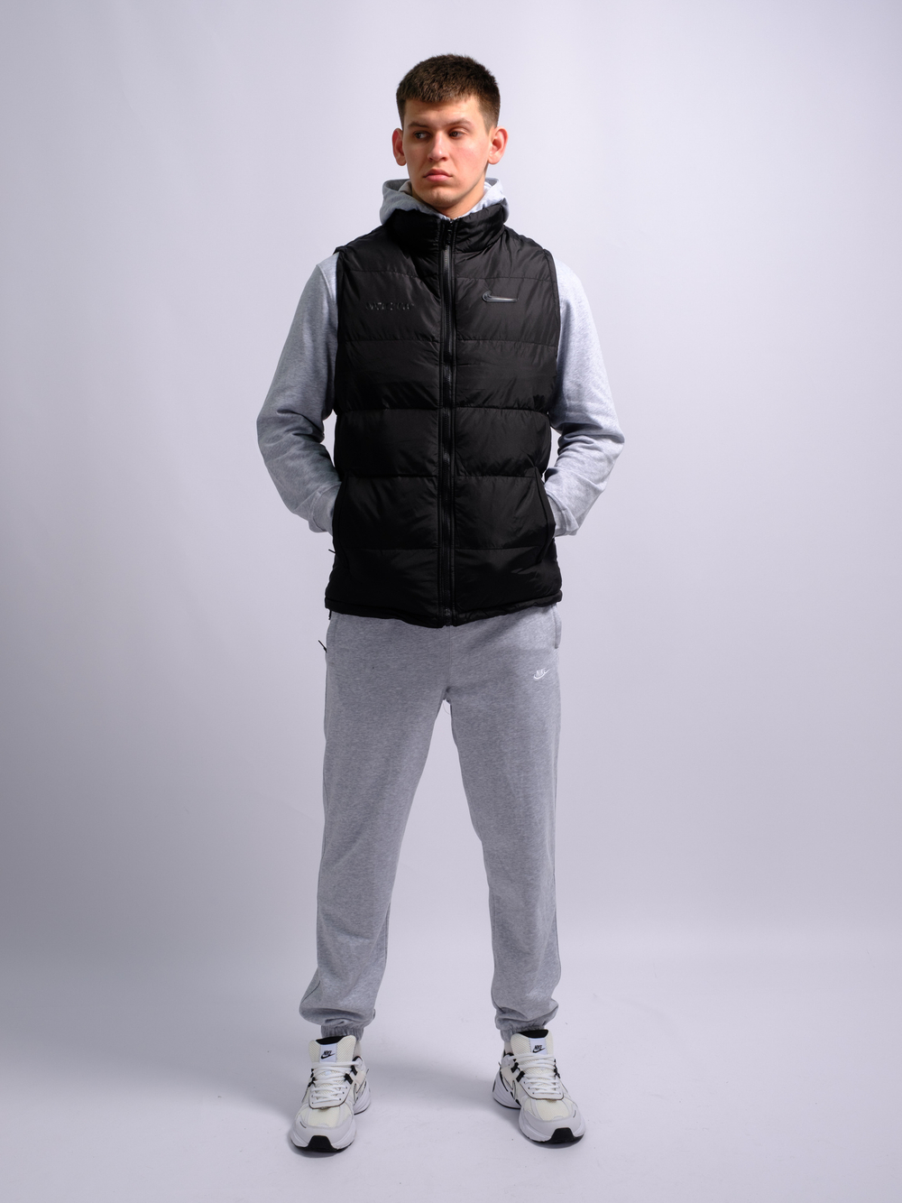 Жилетка NIKE #2331 (черн.)