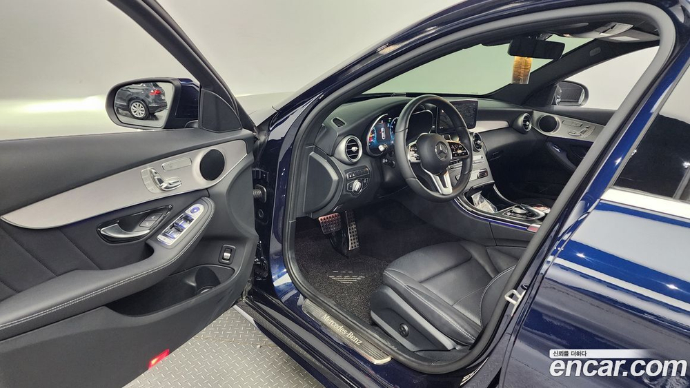 Mercedes-Benz C-Class W205 C200 AMG Line (03.2021)