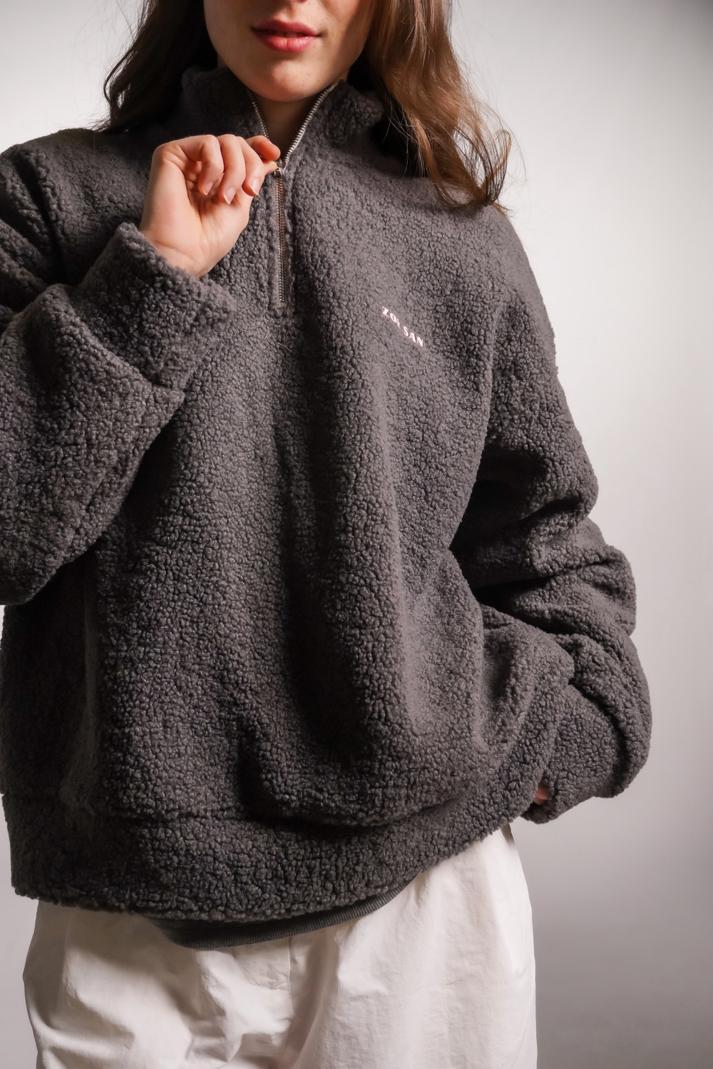 Олимпийка Zoe из плюшевой ткани, графит