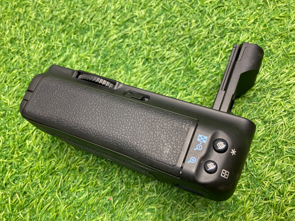 Canon BG-E4
