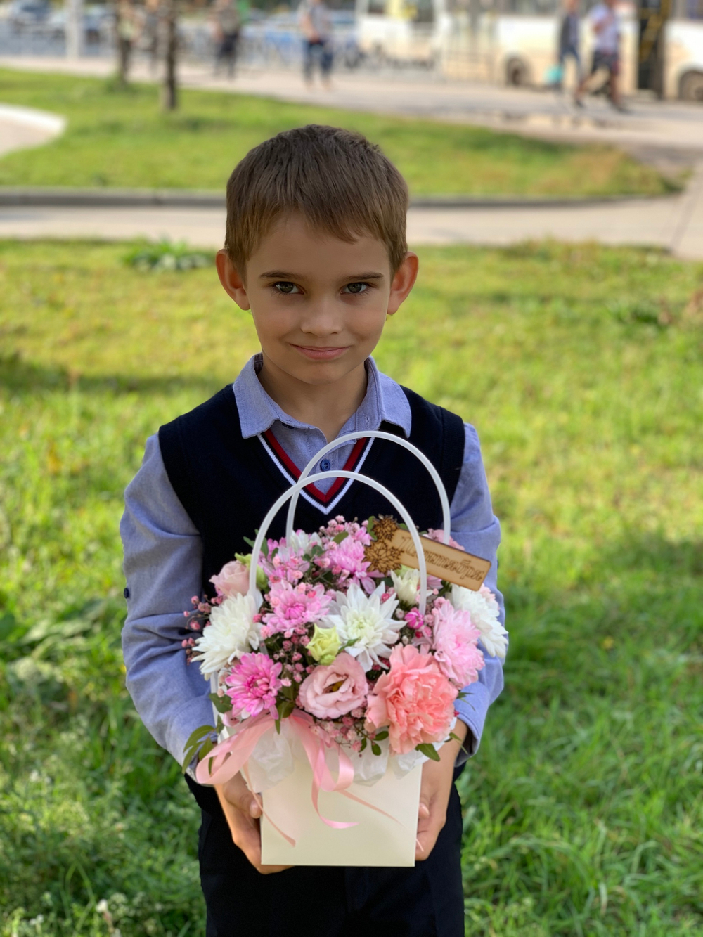 День знаний №9 Сумочка с цветами в розовых оттенках