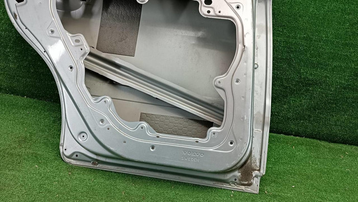 Дверь задняя левая Volvo S40 2 (2004-2012)