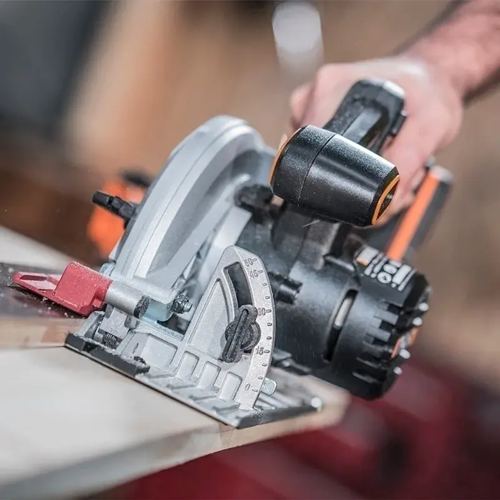 WORX WX530 аккумуляторная дисковая пила (1 x 2 Ач, ЗУ)