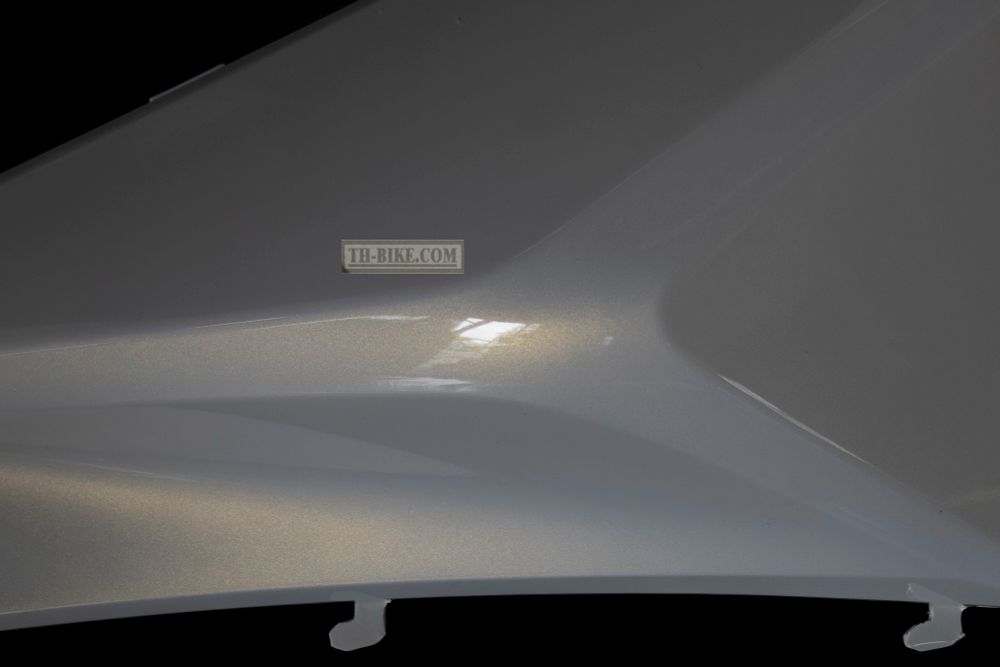 64501-K36-T00ZH. COVER, R. FR. *NHA87P*, White. Fairing Honda PCX 2014-2017