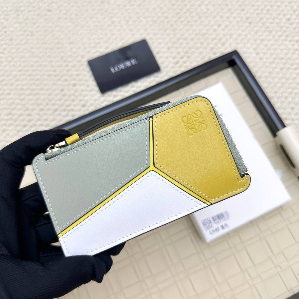Картхолдер Loewe