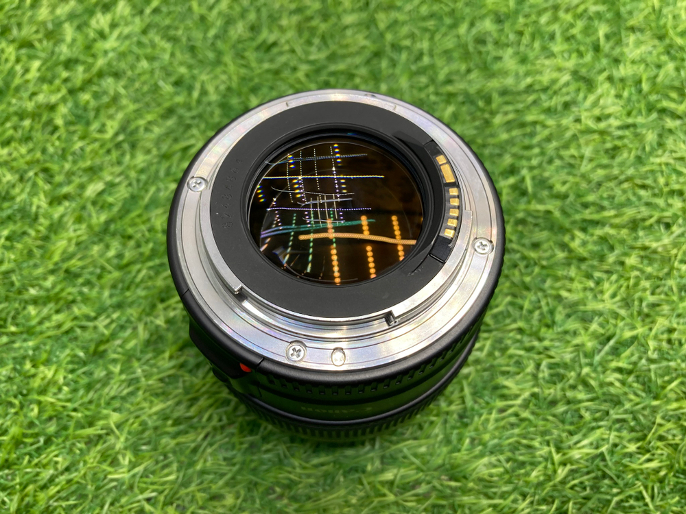 Canon EF 85mm 1.8 USM