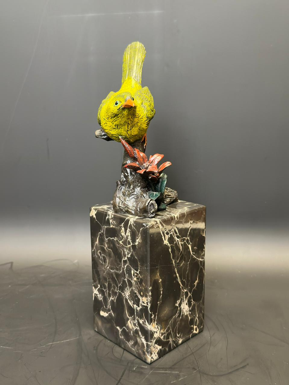 Бронзовая скульптура «Птица на ветке»