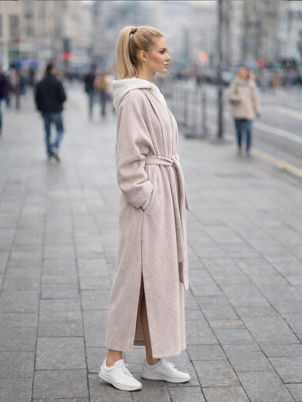 Кафтан -пальто с поясом без подкладки /топленое молоко