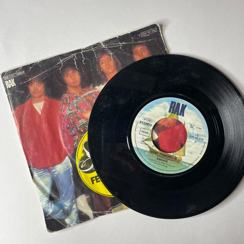 Винтажная виниловая пластинка 7 дюймов (маленькая пластинка) Смоуки Smokie For A Few Dollars More (Германия 1977)