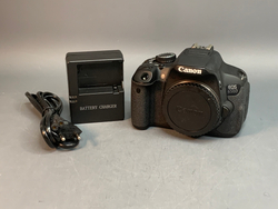 Canon EOS 650D Body 11.615 Кадров