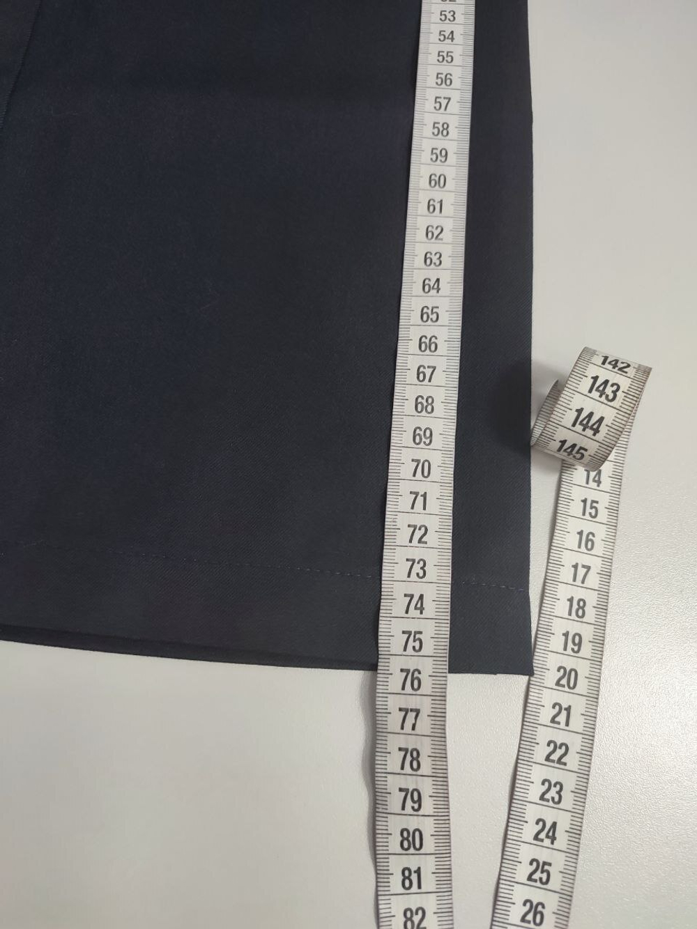 Брюки базовые школьные на 7 лет, новые