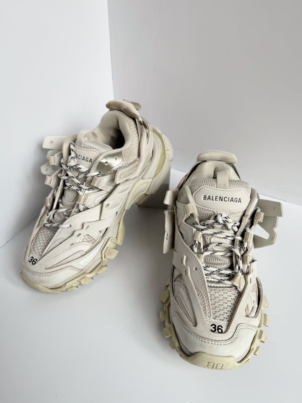 Кожаные кроссовки Balenciaga, 36