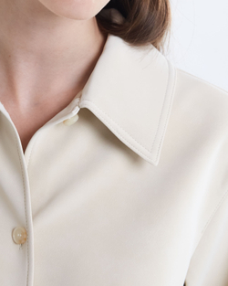 Рубашка из искусственной замши молочный
