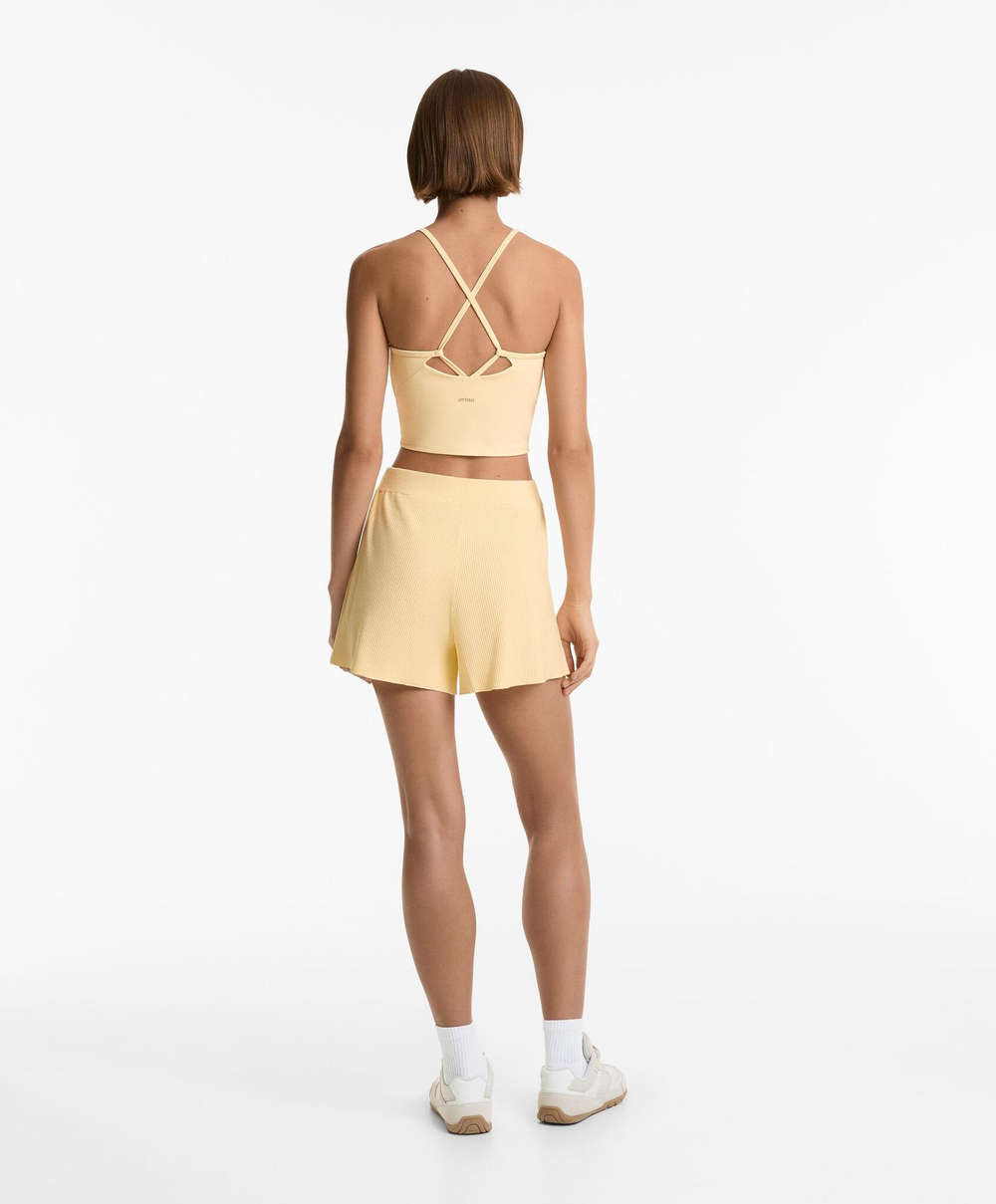 Oysho Трикотажные шорты в рубчик, желтый