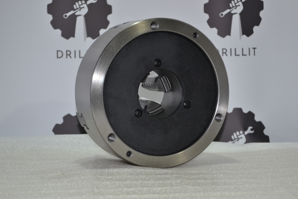 Токарный патрон К12-200 мм, четырехкулачковый, самоцентрирующийся