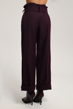 Брюки с посадкой на бёдрах