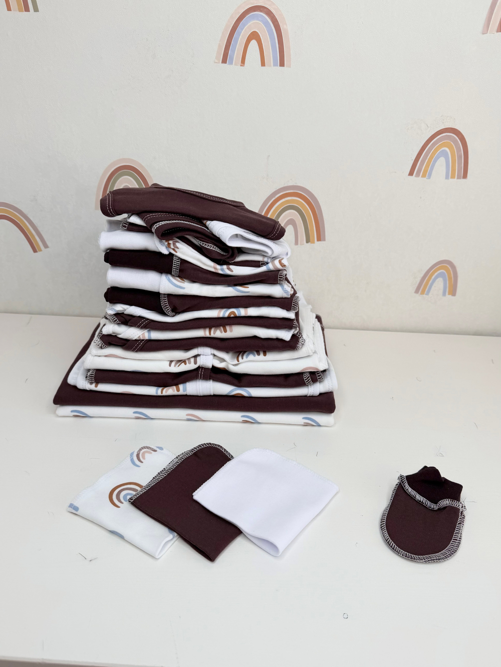 Комплект одежды из 25 предметов «Радуги »