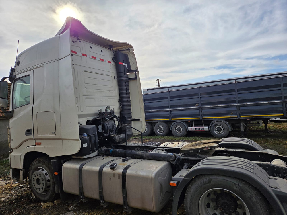 DongFeng GX 4x2 Седельный тягач DFH4180 (Дизельный, 13,0 л, 509 л.с., АТ)