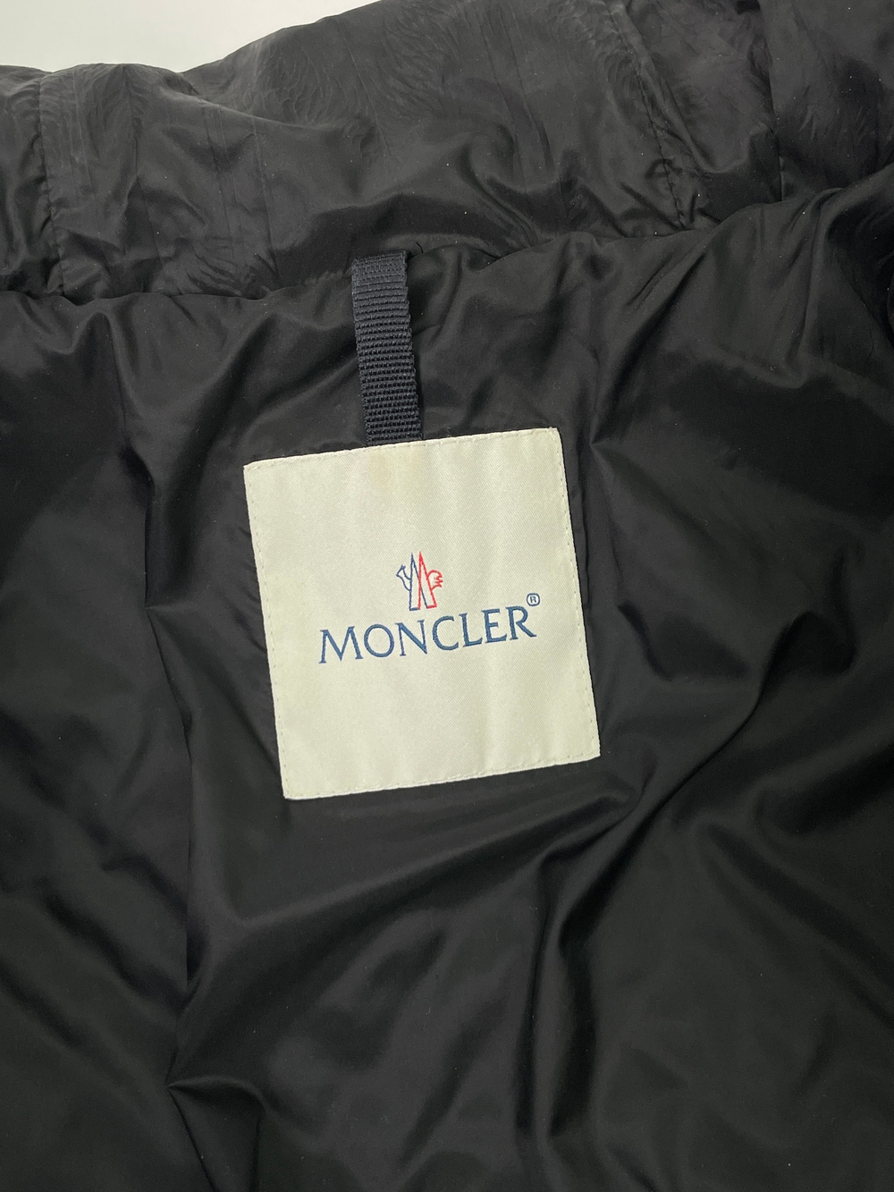 Пуховик Moncler