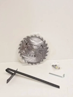 Циркулярная дисковая пила Макита Makita HS7000 1200Wt.