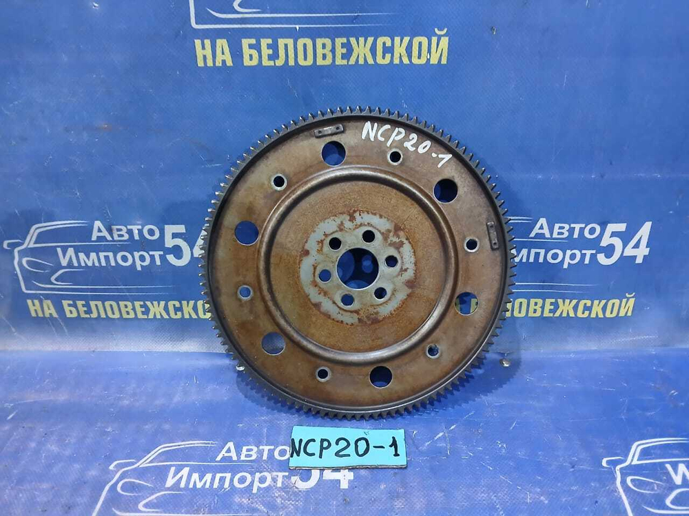 Маховик TOYOTA FUNCARGO 2000