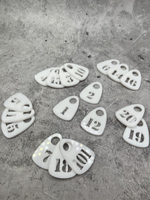 Номерки для гардероба прорезные пластиковые