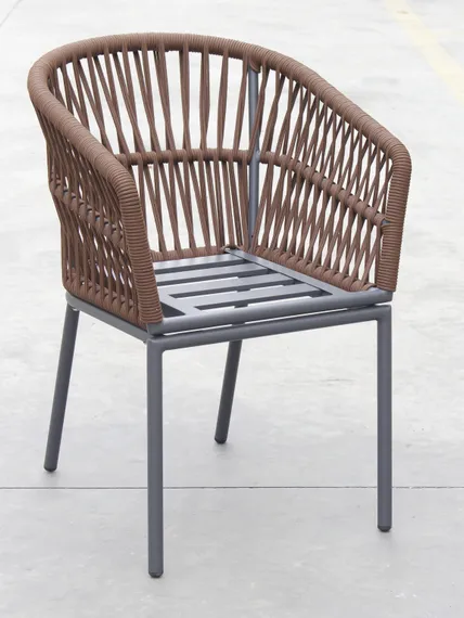 Плетеный стул с подушками Favorita