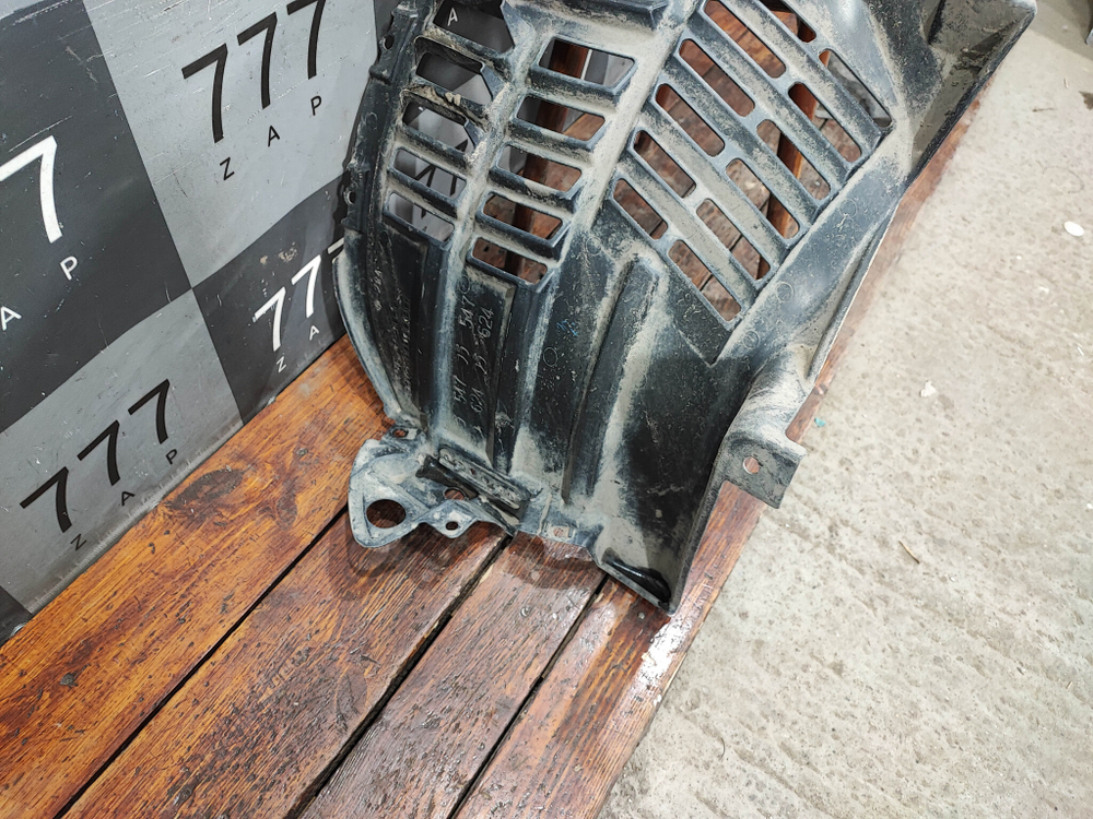 Подкрылок передний правый Land Cruiser 200 15-21 Б/У Оригинал 5387560160