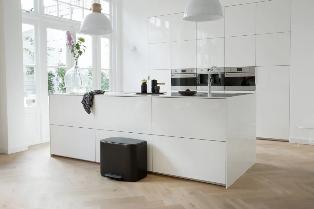Brabantia Контейнер для мусора Bo 3х11л с сортировкой, черный